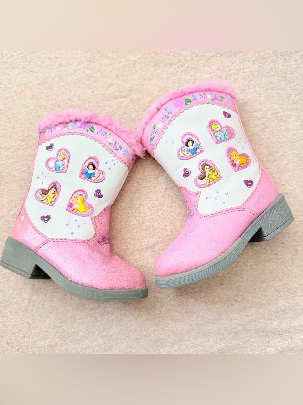 Vintage y2k Disney princesses pink light up fur boots